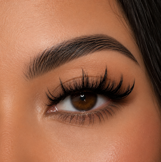 🖤Femme Sublime — 12mm Soft Cat-Eye Lashes