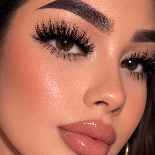 Teases Me — 15mm Wispy Flirty 3D Mink Lashes