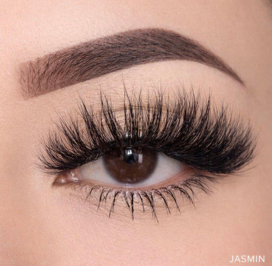 Jasmin — 18mm Soft Wispy Elegant Lashes