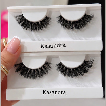 Kasandra 15mm bold dramatic wispy lashes tray – Yalordé Lashes